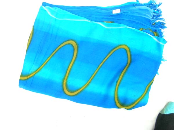 Stylish tie dye and wave designed blue batik cover shawl, online gift wear supplier