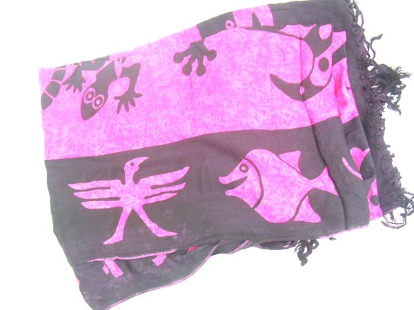 Animal image sarong in purple and black, handcrafted in indonesia, Canada supply wholesaler