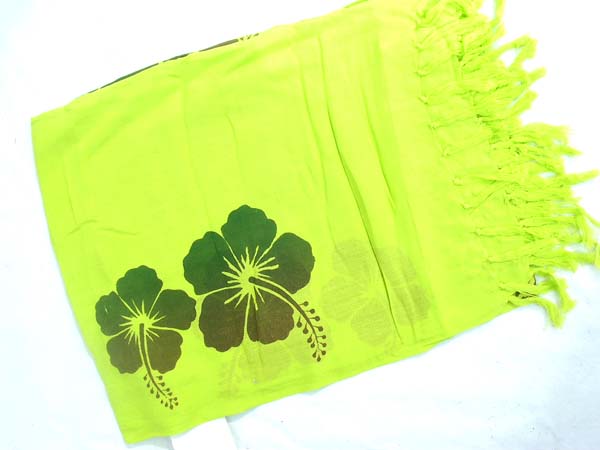 Canada export wholesaler, Black hibiscus pattern on light green bali bali sarong