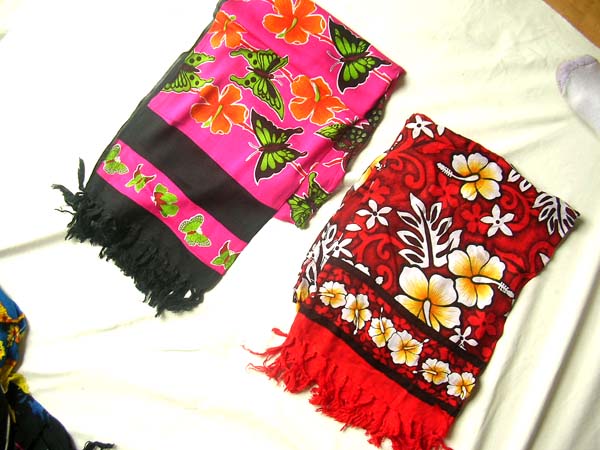 Fashion import exchange, Indonesian fashion sarong with garden print