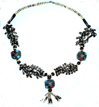 Wholesale designer jewelry, beaded necklace with stone chips and dangle pednant