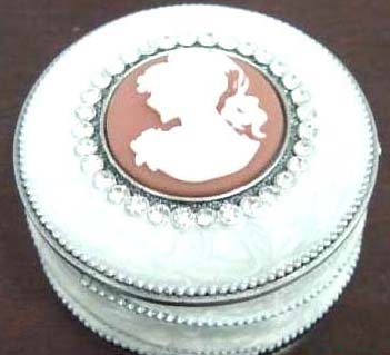 Girl jewelry box supply, silvery rounded jewelry box with white lady's head figure decor