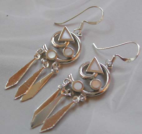 Online wholesale jewelry, wholesale sterling silver earring with swirl pattern and white seashell    