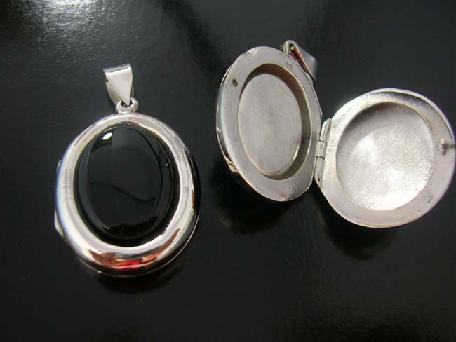 Beautiful pendants, sterling silver lockets, ladies gemstone jewelry, high fashion necklace, decorative accessories   