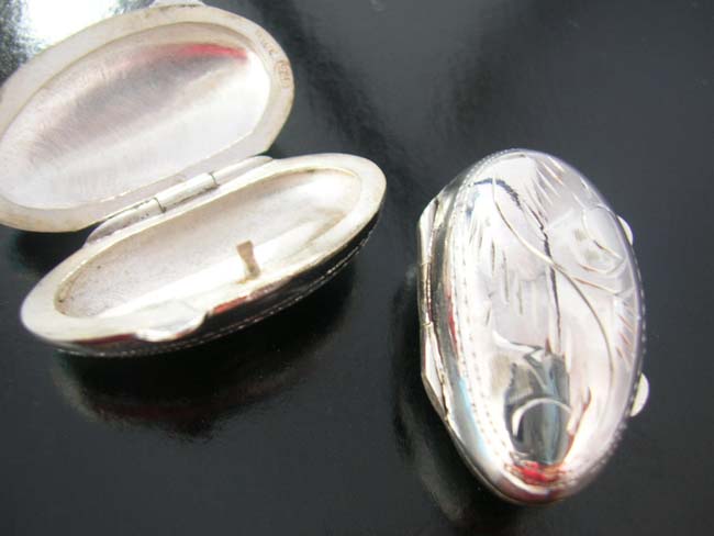 Memory locket, sterling silver pendants, new age jewelry, contemporary artisan, jewelry, party wear, glamour accessory      