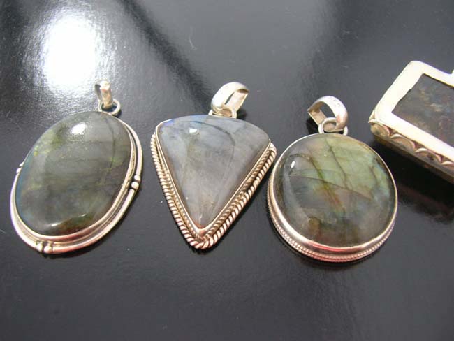 Gem jewelry, sterling silver fashion wear, beauty accessory, gemstones, handcrafted designs, artist inspired gifts      