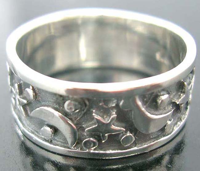 Sterling silver bands, quality jewelry, celestial designs, star and moon fashions, sky fashion gifts, handmade accessories      