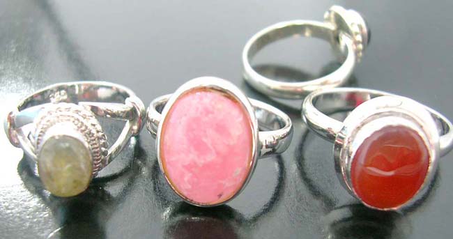 Trendy sterling silver rings, handcrafted gems, party jewelry, hot vintage fashions, designer inspired accessory, costume jewelry