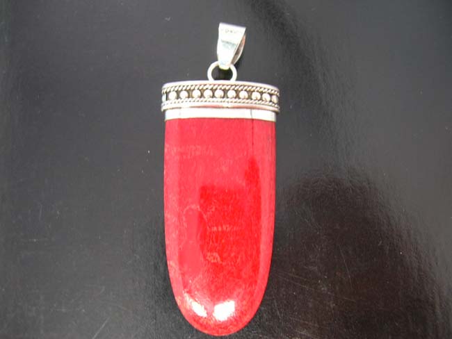 Beaded jewelry, stylish fashion pendant, handicraft artisan gifts, gemstone necklace, womens trendy gifts, fancy fashions